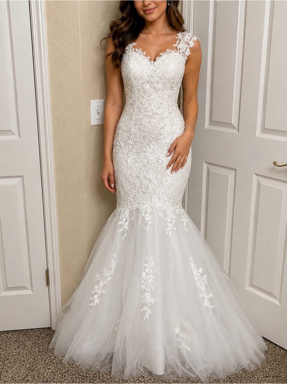 White Illusion Sweetheart Neckline Lace Mermaid Bridal Gown with Tulle